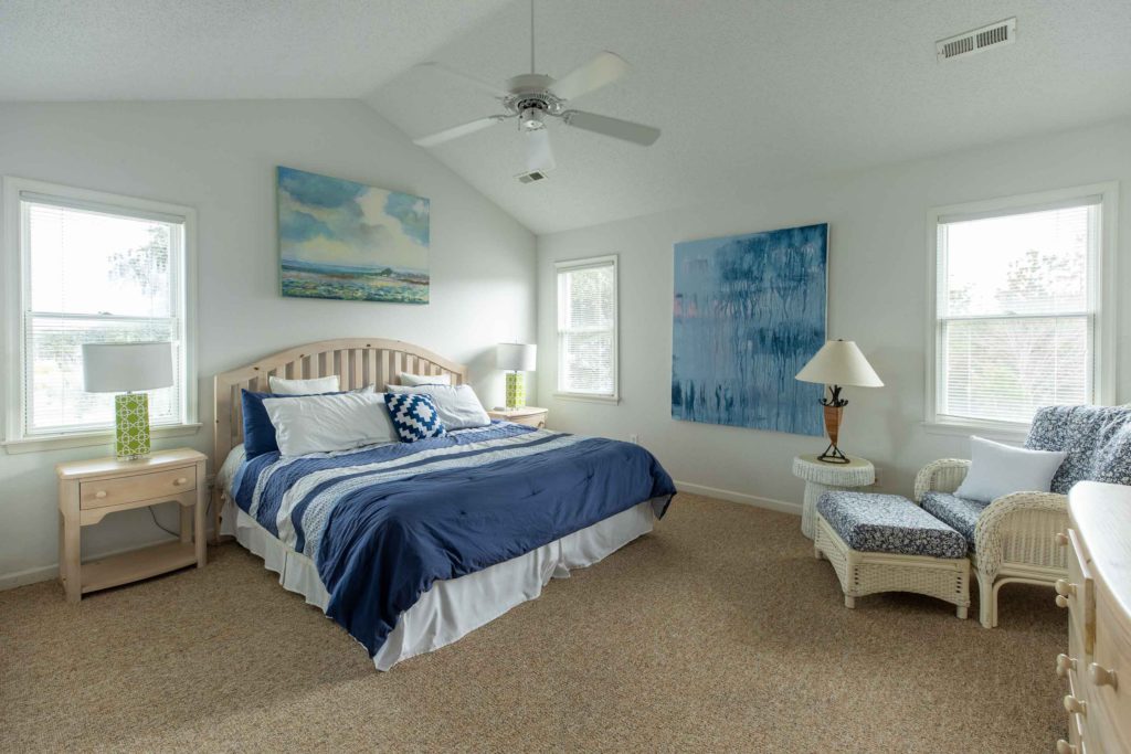 coastal king bedroom suite in corolla nc